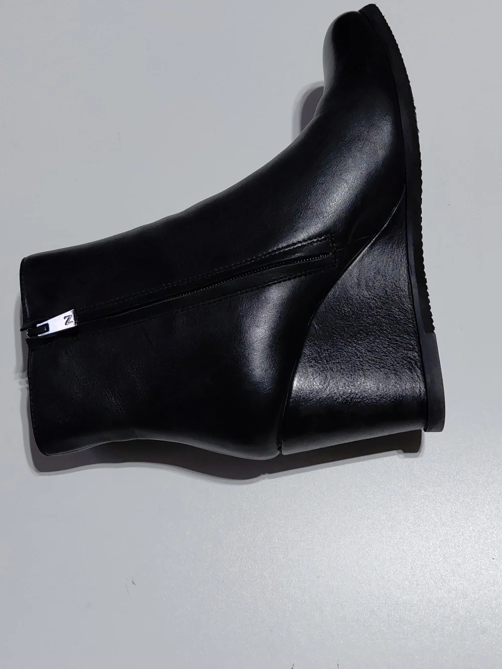 NATURALIZER Women's Garnet  Black Leather Wedge Ankle Boot Size 11M